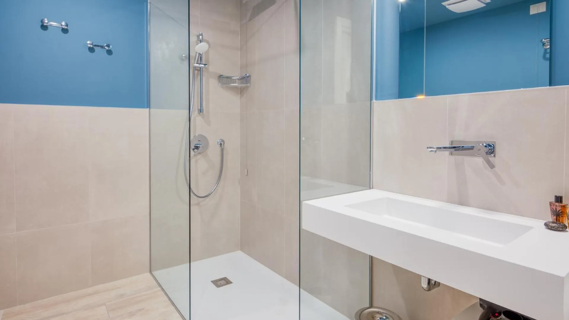 Residenza Dipiu Bed and Breakfast Salò Italien