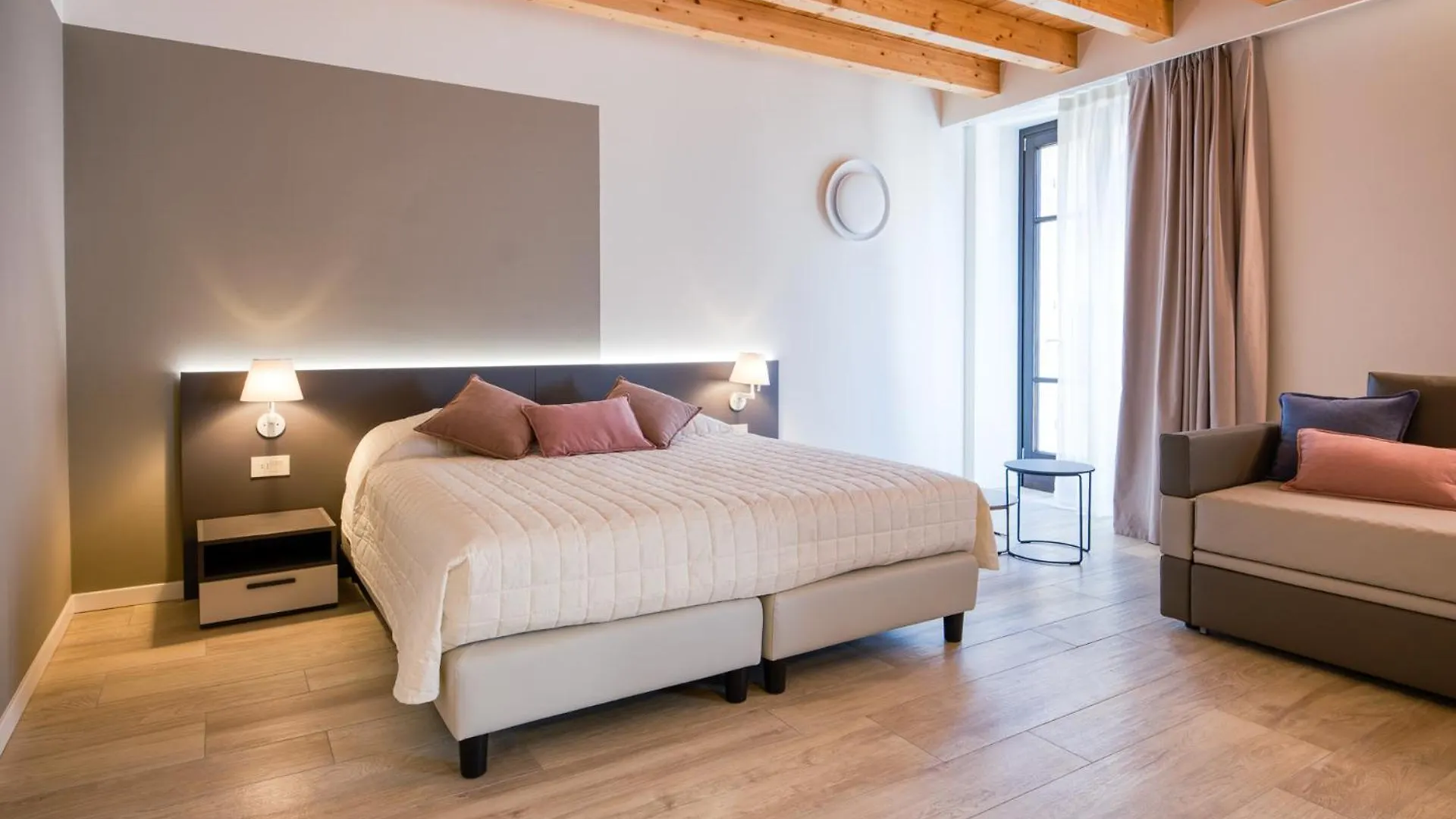 Bed and Breakfast Residenza Dipiu à Salò Italie