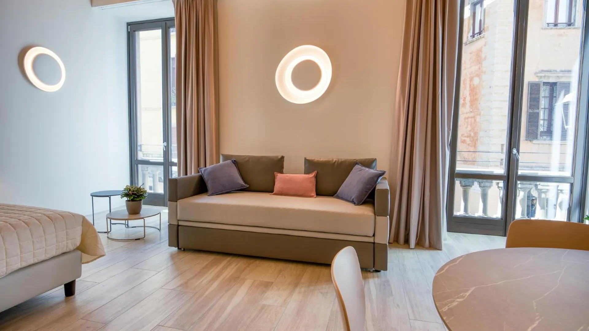Residenza Dipiu Bed & Breakfast Salò